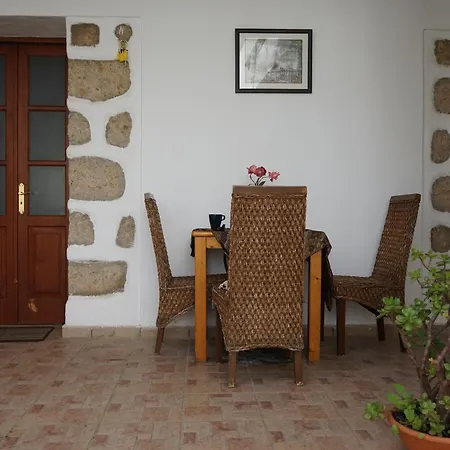 La Casita Hostel Vega de San Mateo